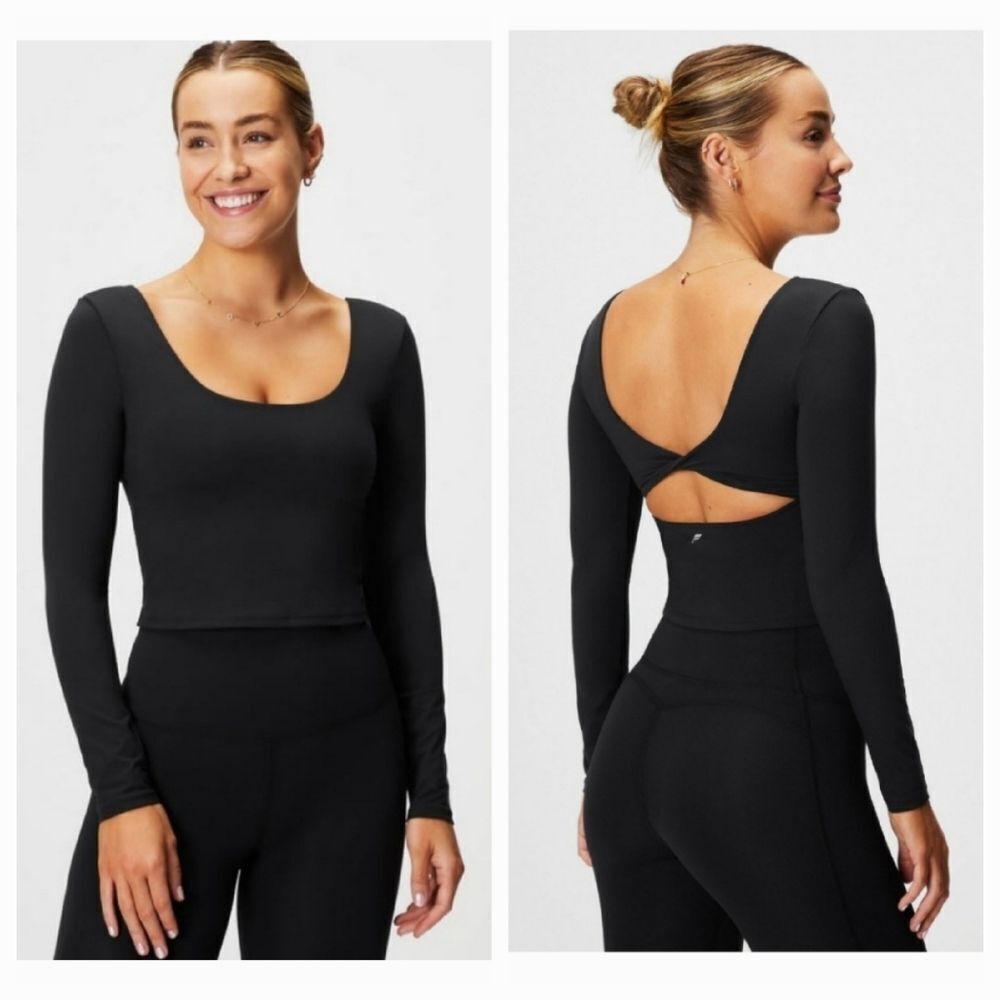NEW Fabletics Oasis Twist Built-In Bra Long-Sleeve Top in Black Size XL